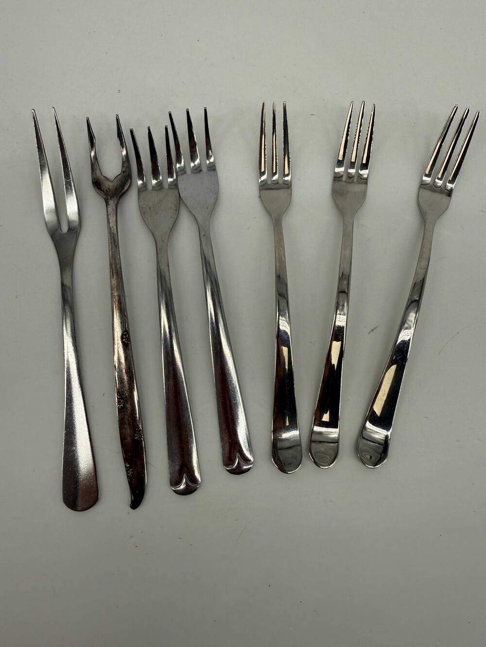 Community Oneida Mixed Forks Flatware Lot Salad Cocktail Seafood Stainless